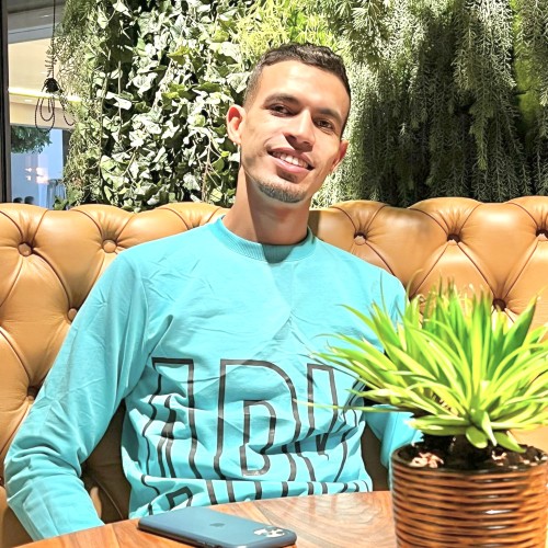 Yassine E.