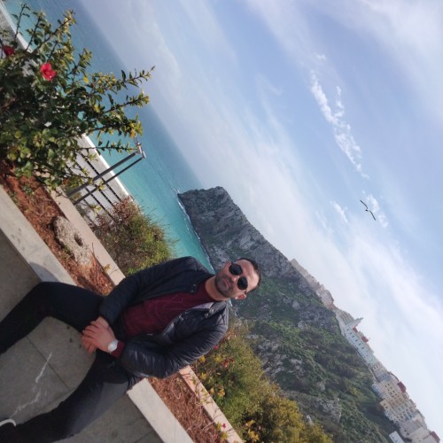 Yassir a.