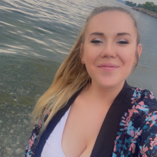 Laura K. profile photo