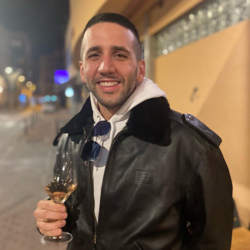 Alvaro  L. profile photo