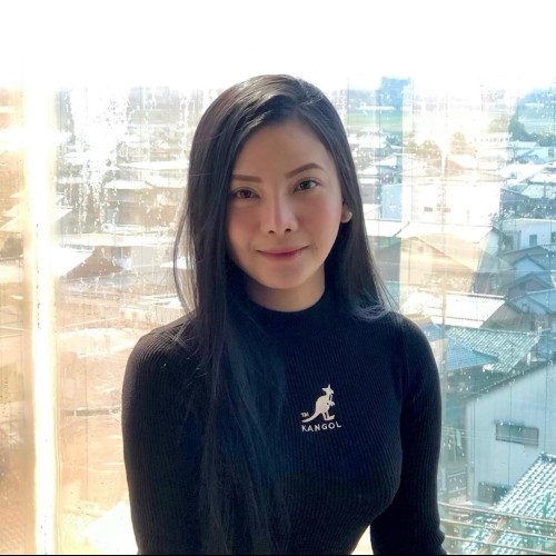 Kim M.