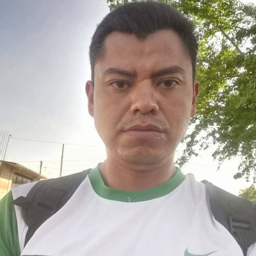Esteban R. profile photo