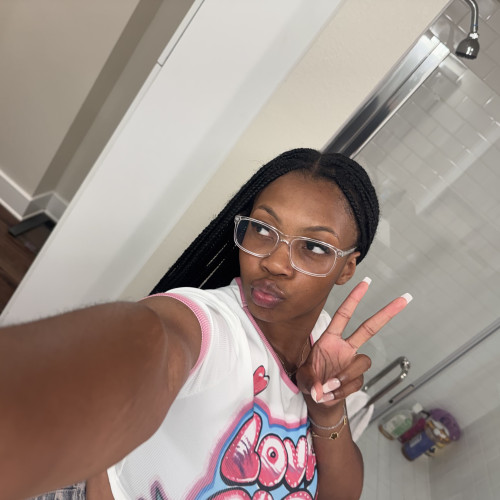 cherry R. profile photo