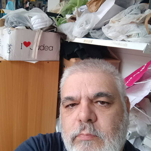 Roberto b. profile photo