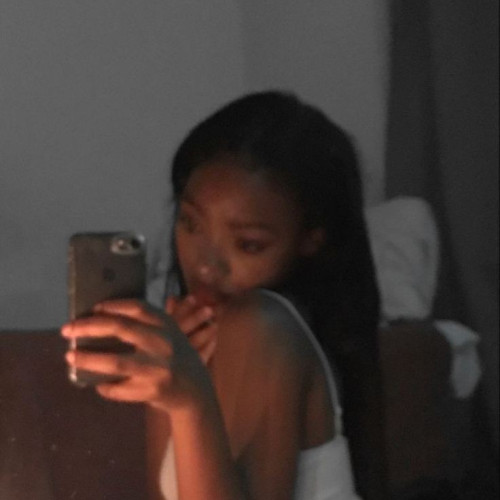 Chloe M. profile photo