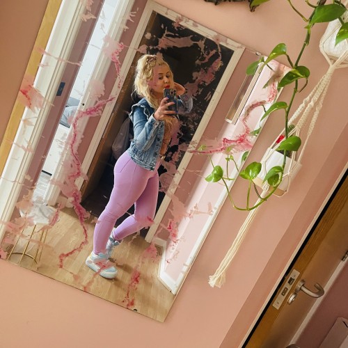 Lily S.