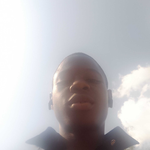 luckzy m. profile photo