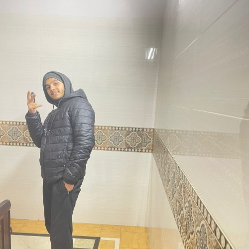 momin b. profile photo