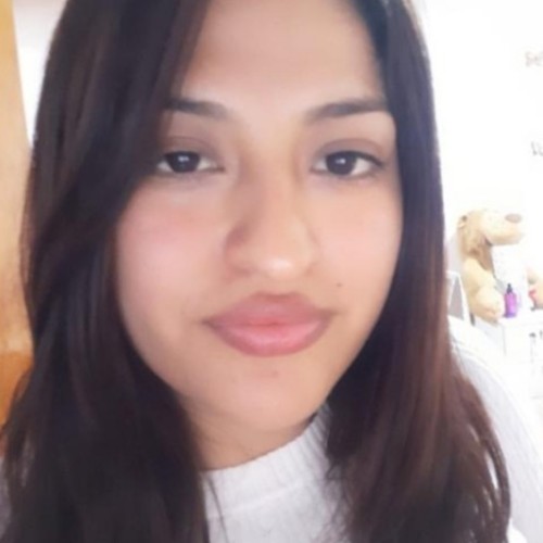 Lesly M.