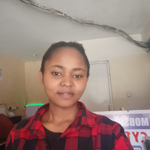 Mari M. profile photo
