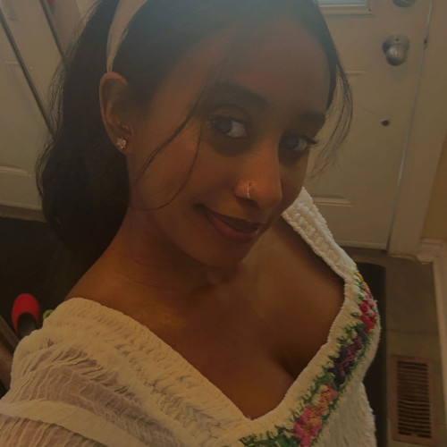 Bella A.