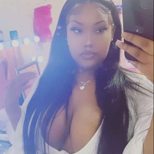 Ikia W. profile photo