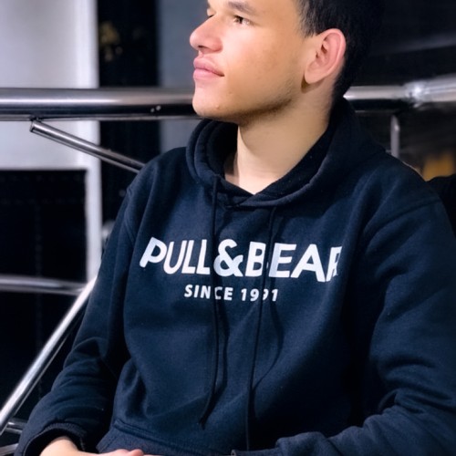 Ali B.