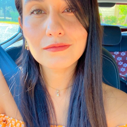 Gabriela V.