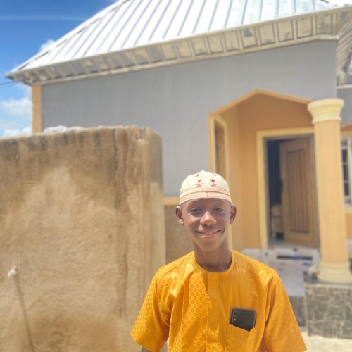 Luminary  L. profile photo