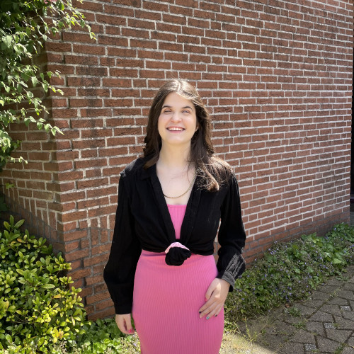 Amra M. profile photo