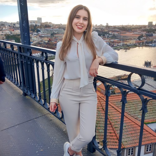Benedita G.