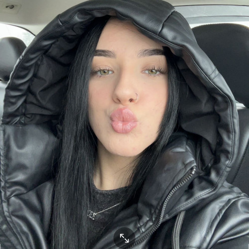 Vee K. profile photo
