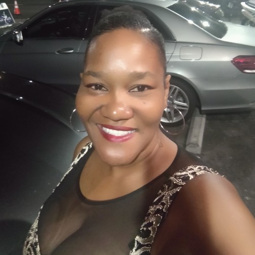 Tami R.