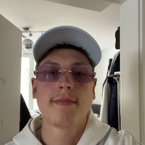 Aleks L. profile photo