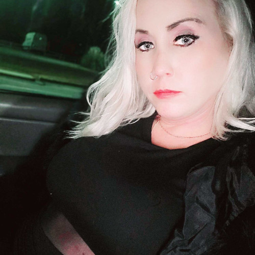 laura l. profile photo