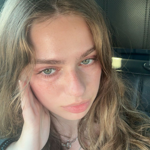 Ella S. profile photo