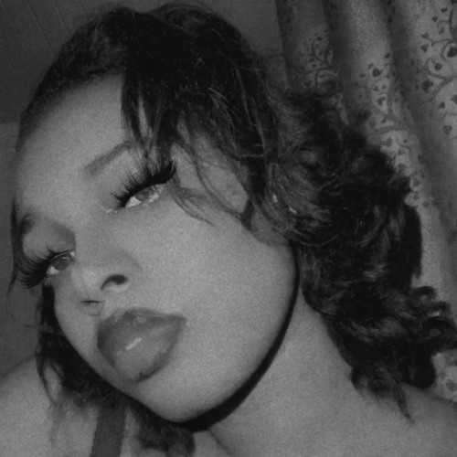 Yasmin S.