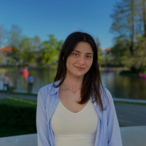 Daniela S.