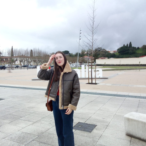 Marise B.