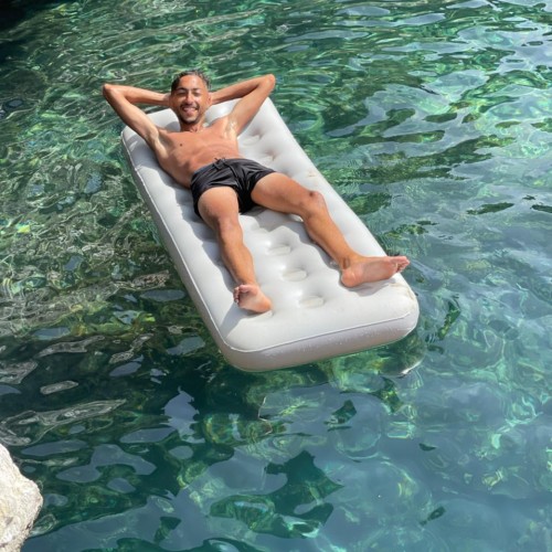 Rvf V. profile photo