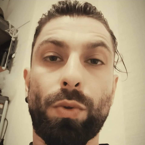 Nikos L. profile photo