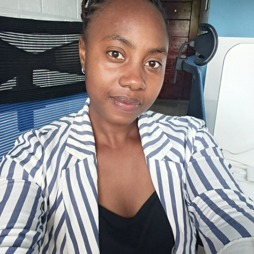 Yvonne M. profile photo