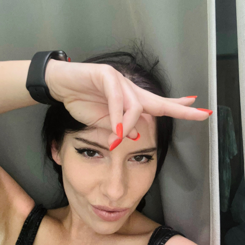 Carmonie F. profile photo