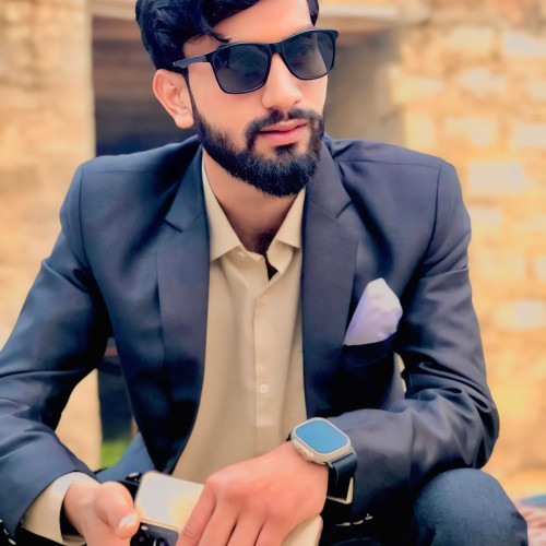 Shahroz S.