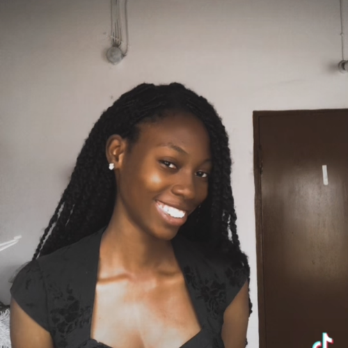 Elodie  M. profile photo