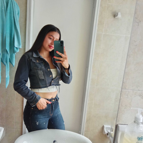 Ana R.