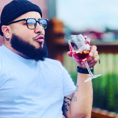 luis  v. profile photo