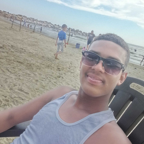 Carlos r. profile photo