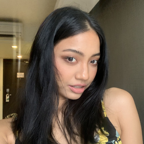 Mia S.