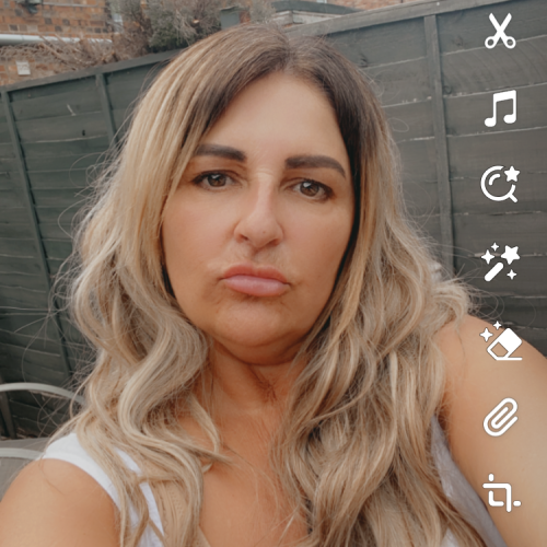 Demi W.