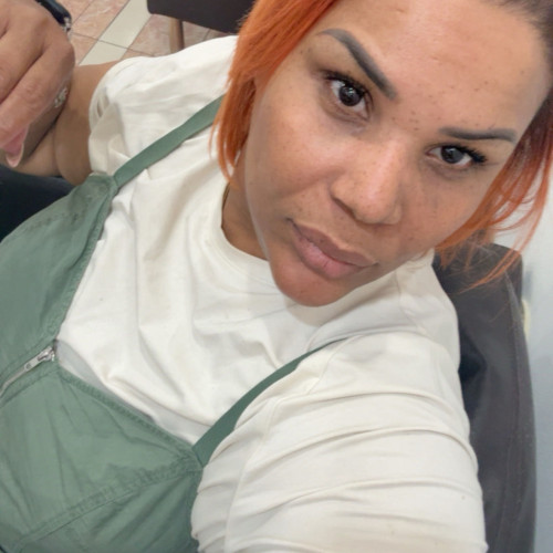 newla g. profile photo