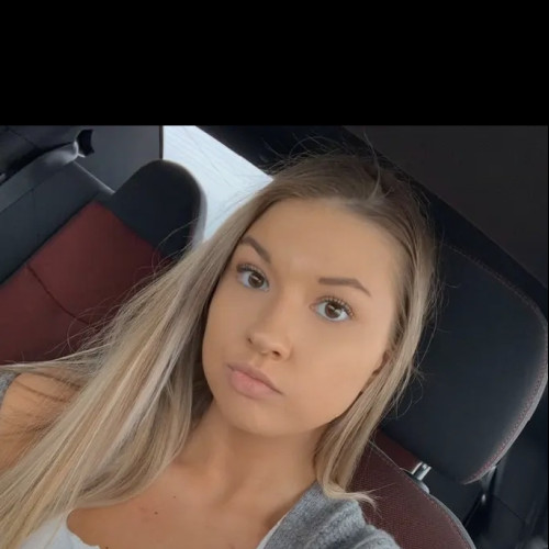 Lily  J. profile photo