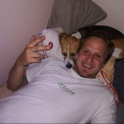 Leo v. profile photo