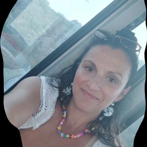 Ana R.