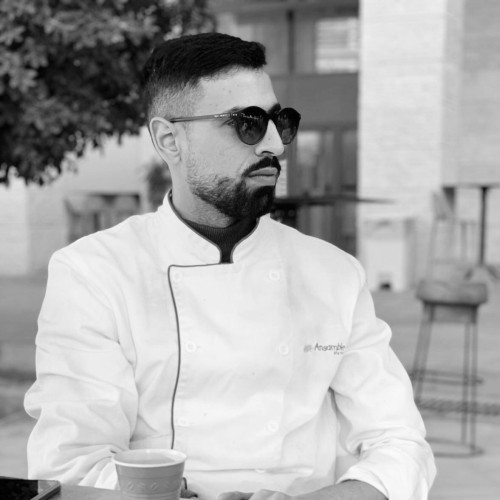 E LL M. profile photo