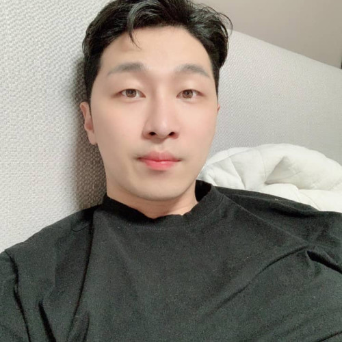 Kim H.
