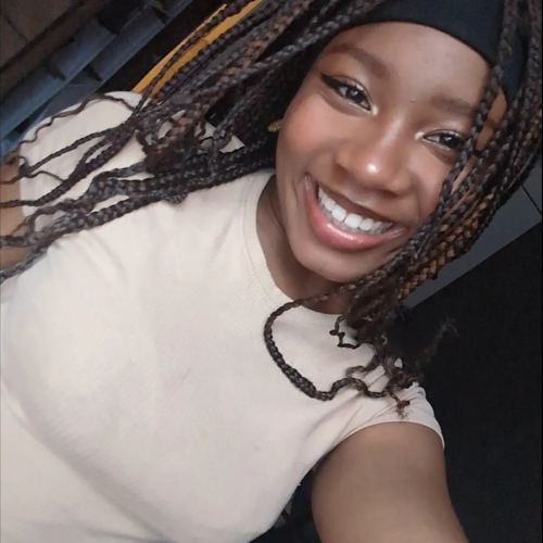 Elle G. profile photo