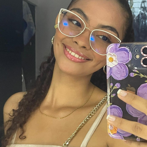 Mia j. profile photo