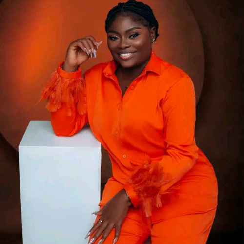 rose E. profile photo