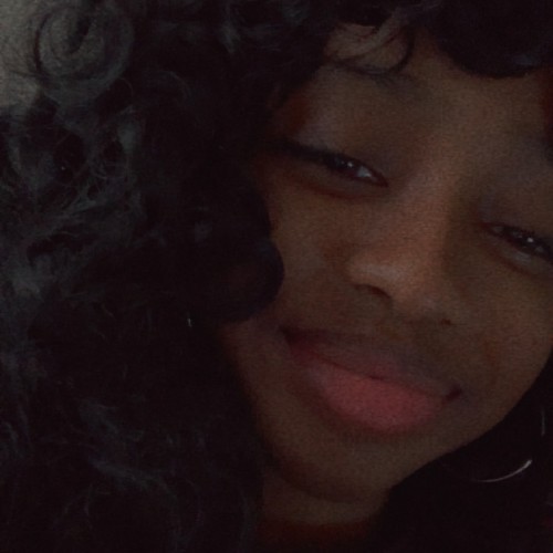 Zoe E.